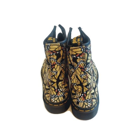 Dr. Martens 1460 Womens Size 8 Leather 8 Eye Lace Up Boots Butterfly Print - Picture 6 of 9